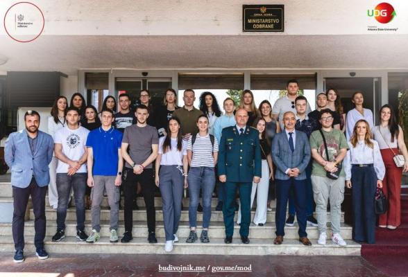 Studenti Fakulteta Humanističkih studija posjetili Ministarstvo odbrane Crne Gore