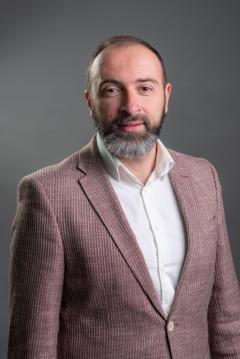 dr Nikola Banićević